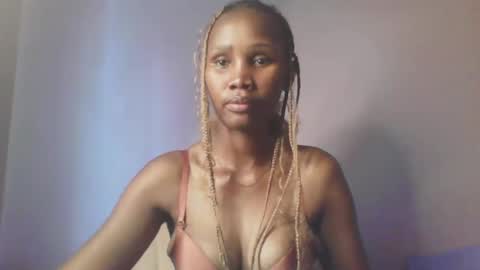 Snapshot of sexie_love chatting on March 10, 9:56 am Nancy online show from March 10, 9:56 am