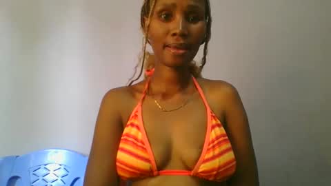 Snapshot of sexie_love chatting on March 12, 10:05 am Nancy online show from March 12, 10:05 am