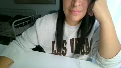 sexinikki77 online show from September 18, 9:41 pm
