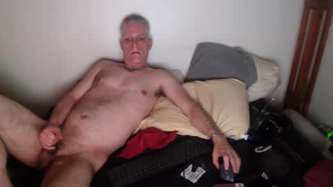 sexisgood0 online show from May 17, 7:12 pm