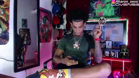 Snapshot of sexo_aharon chatting on September 10, 5:30 am Aharon ravelo online show from September 10, 5:30 am