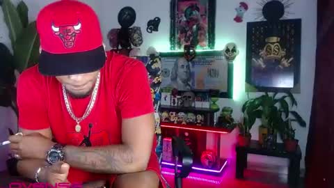 Aharon  ravelo online show from June 21, 9:16 am