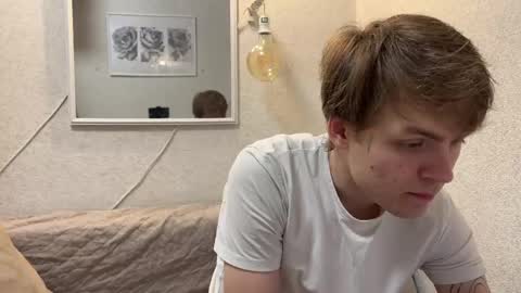 Jennis and OliverPvt is open online show from April 24, 6:10 pm