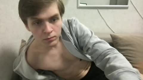 Jennis and OliverPvt is open online show from April 22, 5:20 pm