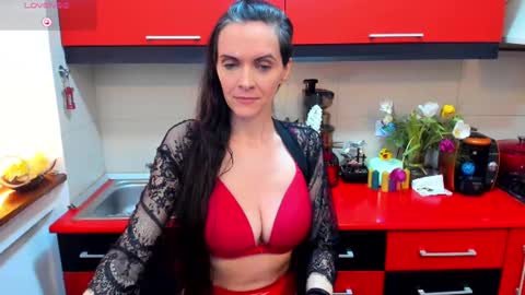 Snapshot of sexqueen1111 chatting on February 3, 5:03 pm sexqueen1111 online show from February 3, 5:03 pm