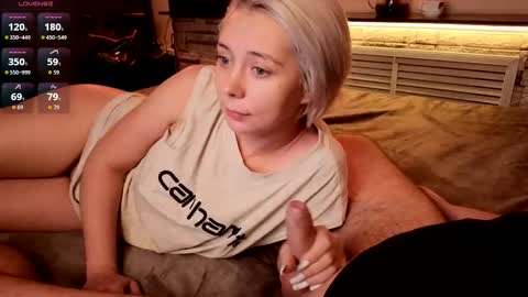 sexvibecouple online show from October 6, 5:20 pm