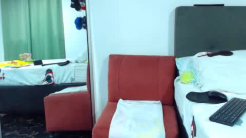 Snapshot of sexx_emma_ chatting on February 8, 11:13 pm kathy online show from February 8, 11:13 pm