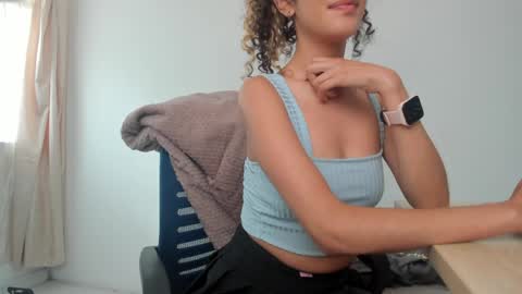 Jax and Lu online show from April 20, 8:45 pm