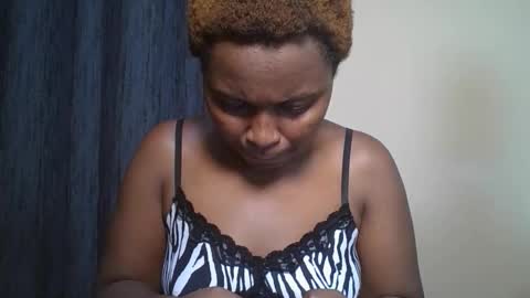 sexxy_amira online show from November 25, 6:07 pm