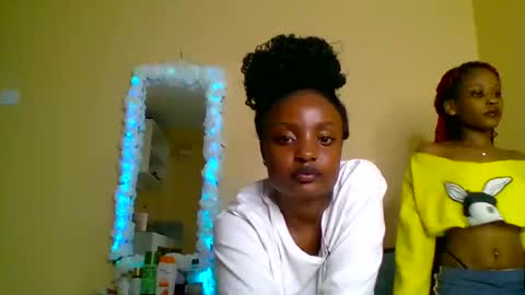 sexxy_daisyy online show from November 4, 9:32 am