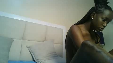 Snapshot of sexxyivy chatting on February 27, 4:43 pm ivy online show from February 27, 4:43 pm