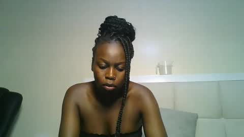 Snapshot of sexxyivy chatting on February 27, 1:08 am ivy online show from February 27, 1:08 am