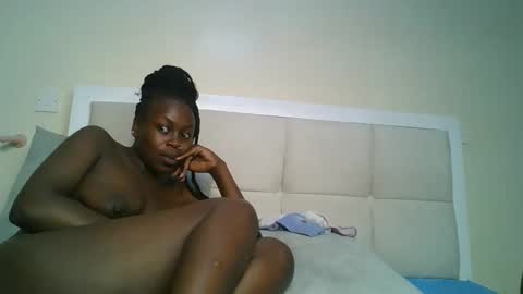 Snapshot of sexxyivy chatting on February 28, 2:31 am ivy online show from February 28, 2:31 am