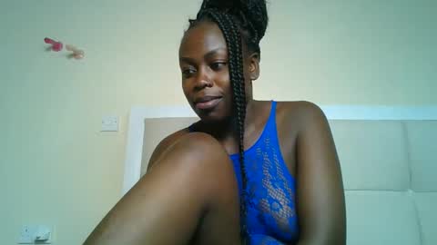 Snapshot of sexxyivy chatting on February 21, 11:54 pm ivy online show from February 21, 11:54 pm