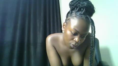 Snapshot of sexxyivy chatting on February 20, 4:50 am ivy online show from February 20, 4:50 am