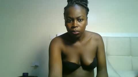 Snapshot of sexxyivy chatting on February 23, 6:12 pm ivy online show from February 23, 6:12 pm