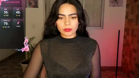 Snapshot of sexxylady__ chatting on February 20, 1:57 am Angie online show from February 20, 1:57 am