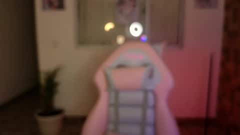 Snapshot of sexxylady__ chatting on February 11, 10:58 am Angie online show from February 11, 10:58 am