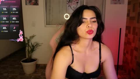Snapshot of sexxylady__ chatting on February 20, 11:09 am Angie online show from February 20, 11:09 am