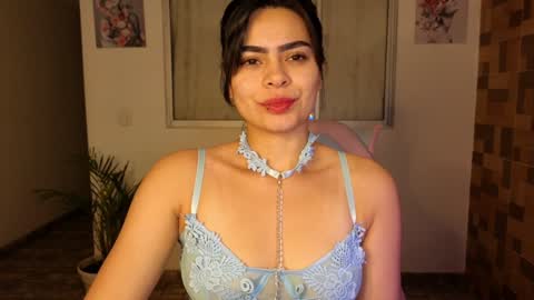 Snapshot of sexxylady__ chatting on January 15, 10:59 am Angie online show from January 15, 10:59 am