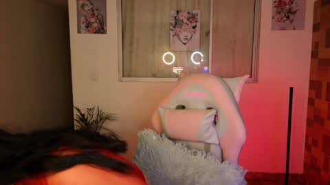 Snapshot of sexxylady__ chatting on February 27, 11:17 am Angie online show from February 27, 11:17 am