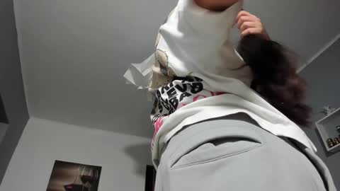 sexxymeriemm online show from January 22, 5:49 pm