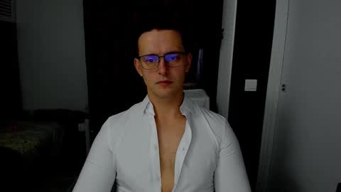 Sexxymuscles4U online show from November 18, 10:29 am