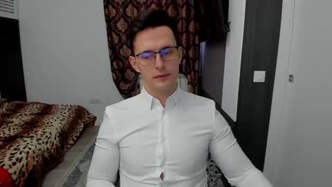 Sexxymuscles4U online show from February 20, 8:06 am