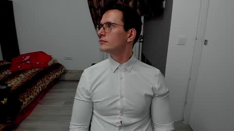 Sexxymuscles4U online show from January 28, 6:28 pm