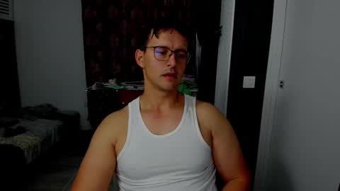 Sexxymuscles4U online show from October 13, 8:49 am