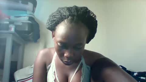 Snapshot of sexxyvajaina chatting on January 9, 12:46 am sexxyvajaina online show from January 9, 12:46 am
