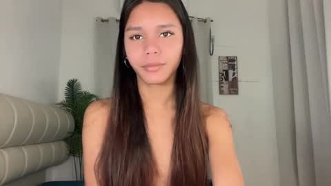 sexy_alexa17 online show from July 21, 1:18 am