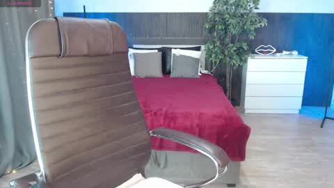 Alexia online show from October 5, 4:25 pm