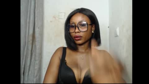 Sexy blackgirl2 online show from November 13, 9:06 pm