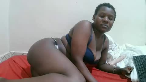 Snapshot of sexy_bbae chatting on September 14, 2:36 am sexy_bbae online show from September 14, 2:36 am
