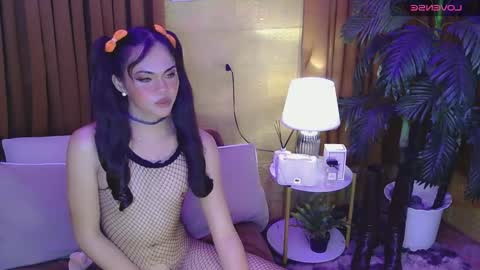 Snapshot of sexy_blairxx chatting on March 7, 4:23 am blair online show from March 7, 4:23 am