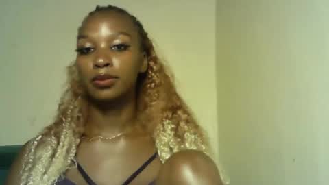 sexy_chocoy05 online show from March 29, 4:52 pm