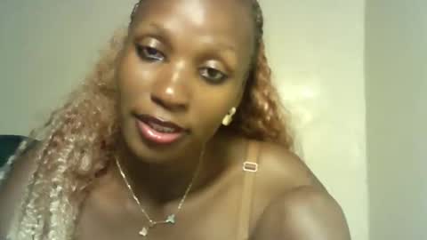 sexy_chocoy05 online show from March 27, 10:22 pm