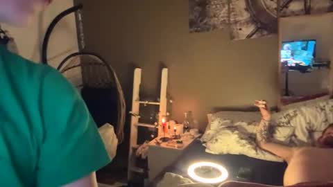 Loving couple online show from January 31, 10:40 pm