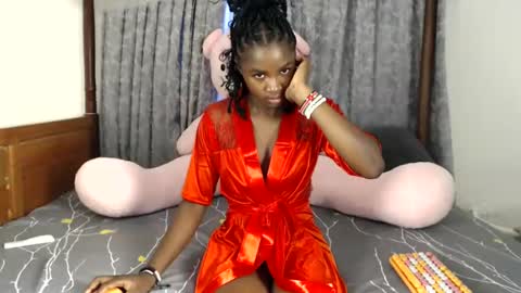Snapshot of sexy_ebbony chatting on February 12, 4:33 am sexy ebbony online show from February 12, 4:33 am
