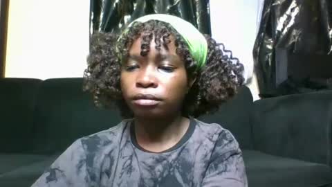 Snapshot of sexy_ebony_princess chatting on September 13, 12:02 am Trina online show from September 13, 12:02 am