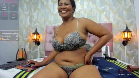 Snapshot of sexy_hot_mature chatting on March 9, 6:50 am lina online show from March 9, 6:50 am