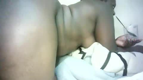 sweetjoy9 online show from March 21, 10:46 pm