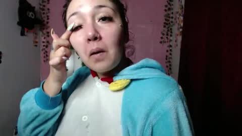Snapshot of sexy_lolas chatting on March 5, 6:33 am sexy lolas online show from March 5, 6:33 am