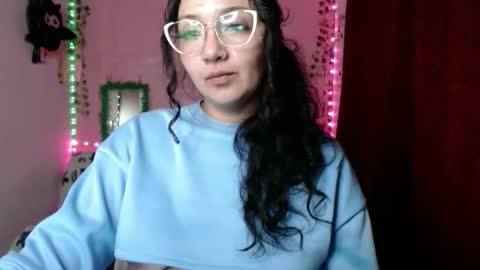 Snapshot of sexy_lolas chatting on February 26, 6:08 am sexy lolas online show from February 26, 6:08 am