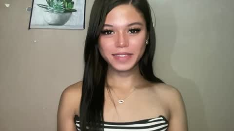 Nicole online show from June 27, 12:00 pm