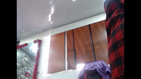 MARIPOSA online show from September 25, 5:53 pm