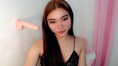 Snapshot of sexy_mikaxoxo chatting on September 18, 5:55 am mika online show from September 18, 5:55 am