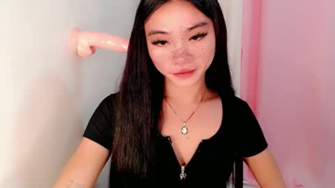Snapshot of sexy_mikaxoxo chatting on February 28, 3:37 pm mika online show from February 28, 3:37 pm