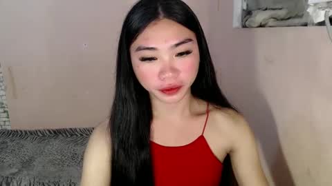 Snapshot of sexy_mikaxoxo chatting on February 5, 8:43 am mika online show from February 5, 8:43 am